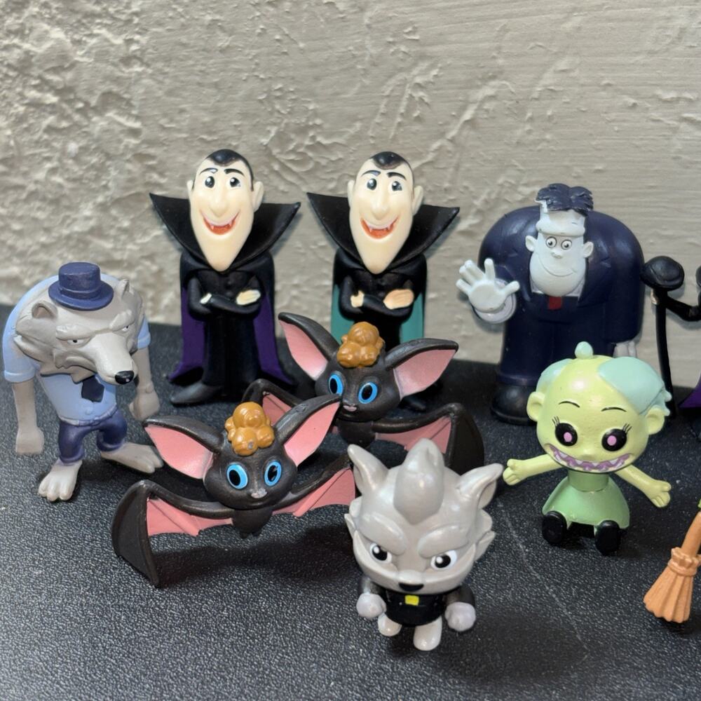 19pc Hotel Transylvania Mini Cartoon Figures Collectible 18 Different - Picture 2 of 7